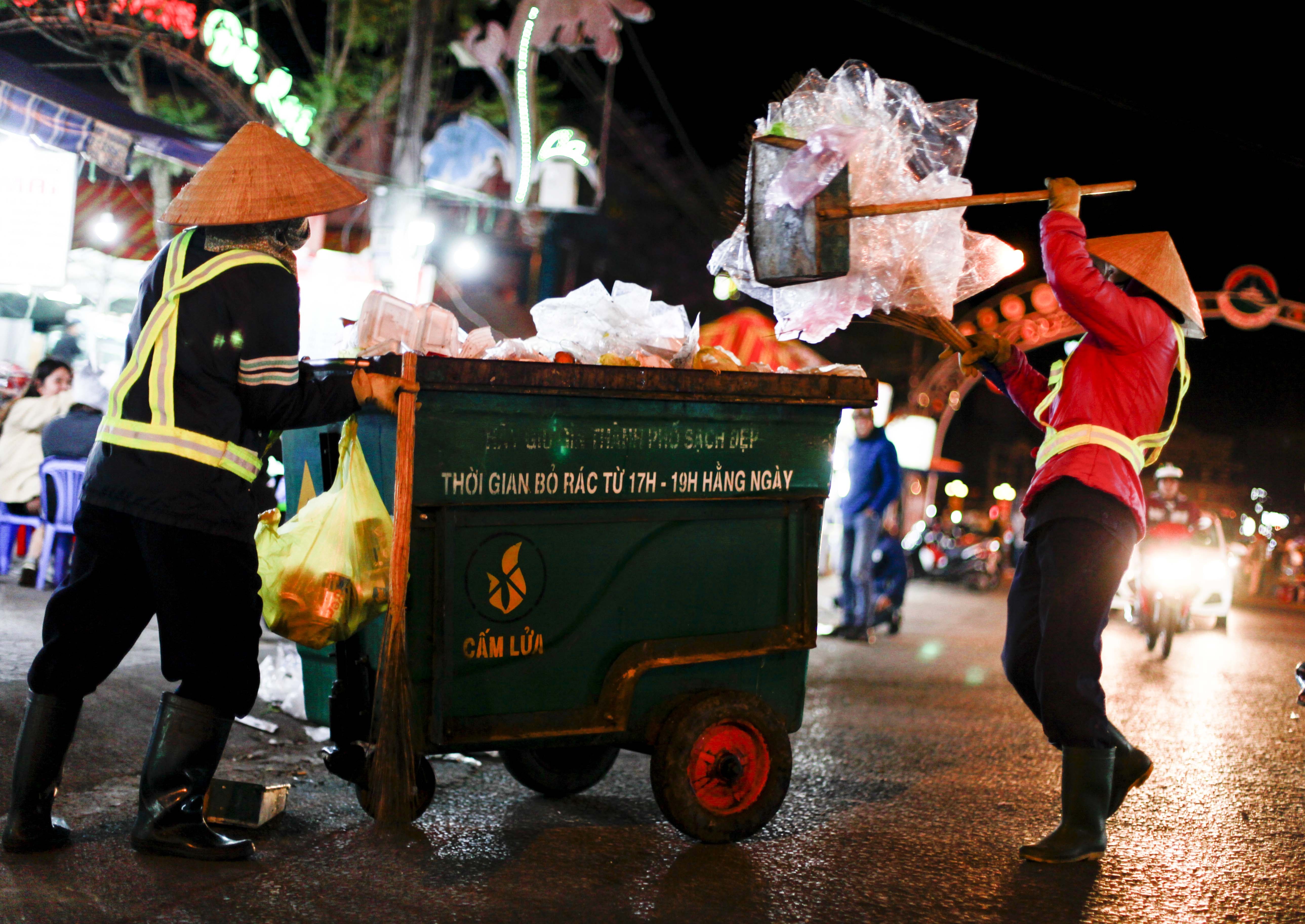 Cho dem Da Lat anh 31
