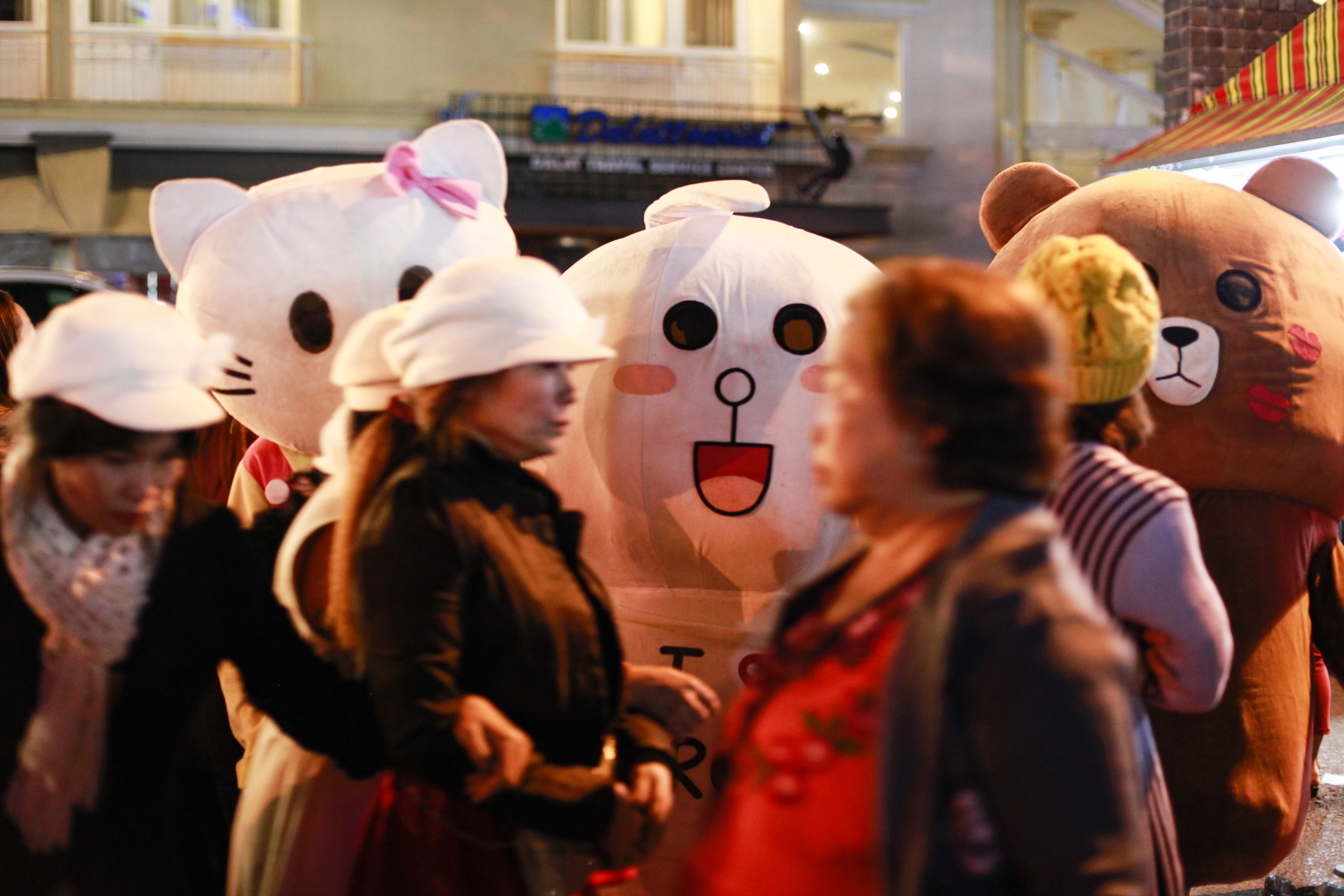 Cho dem Da Lat: Net duyen con dau? hinh anh