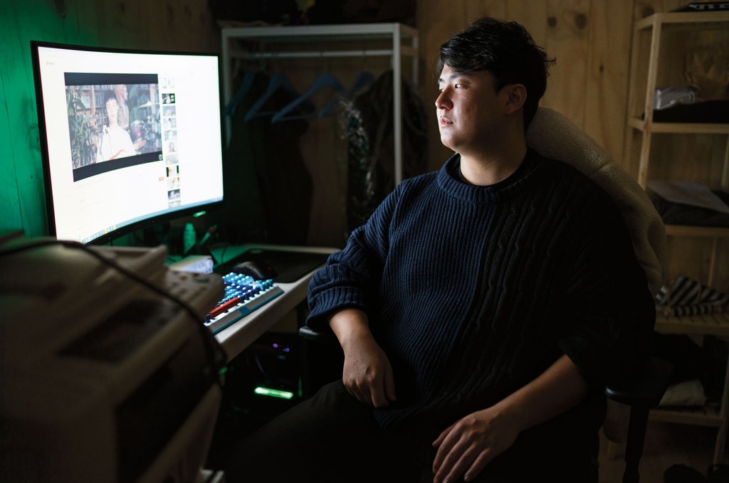 Nhung nguoi khong muon ra khoi nha suot nua nam qua hinh anh