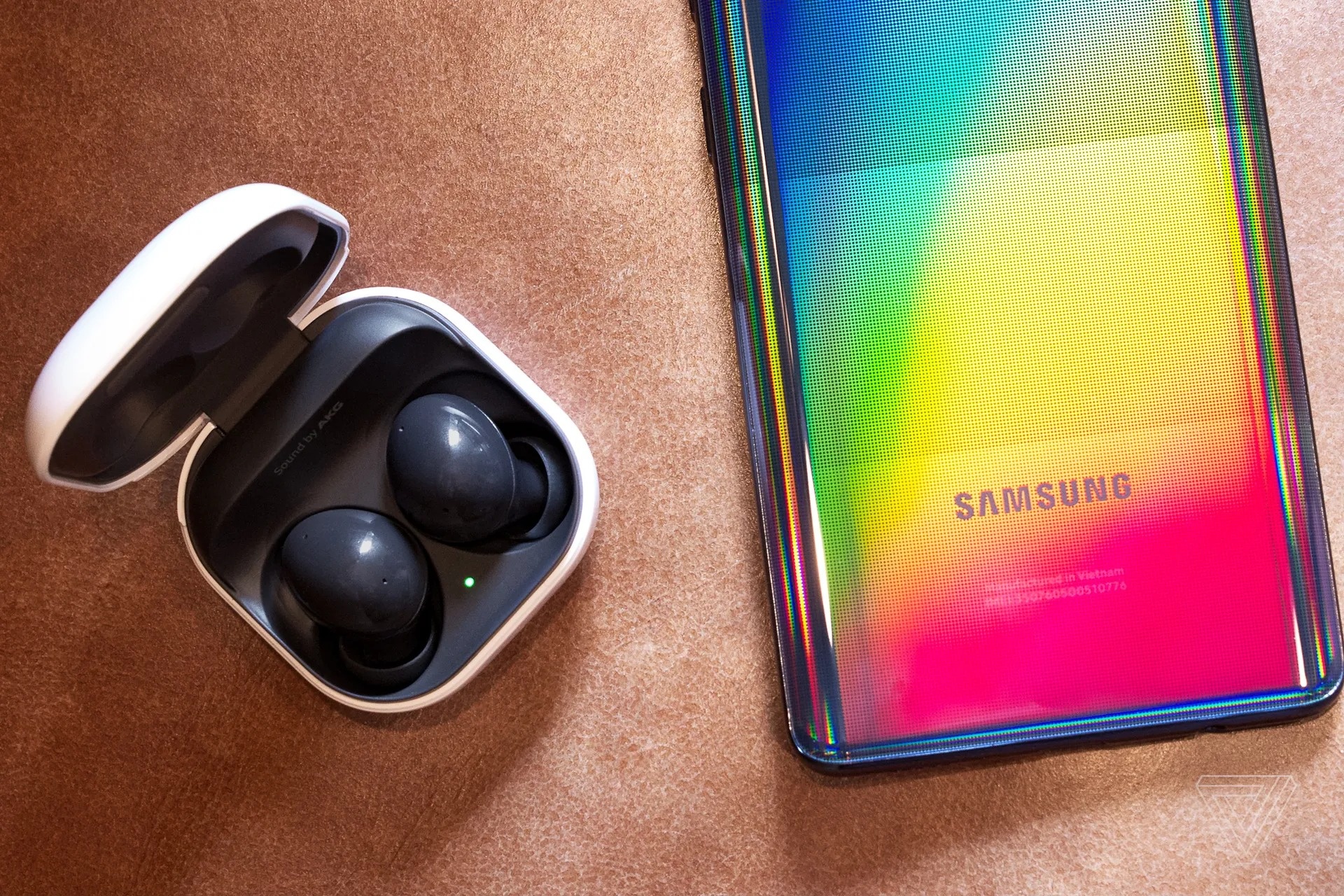 Chi tiet tai nghe Samsung Galaxy Buds2 gia 149 USD anh 1