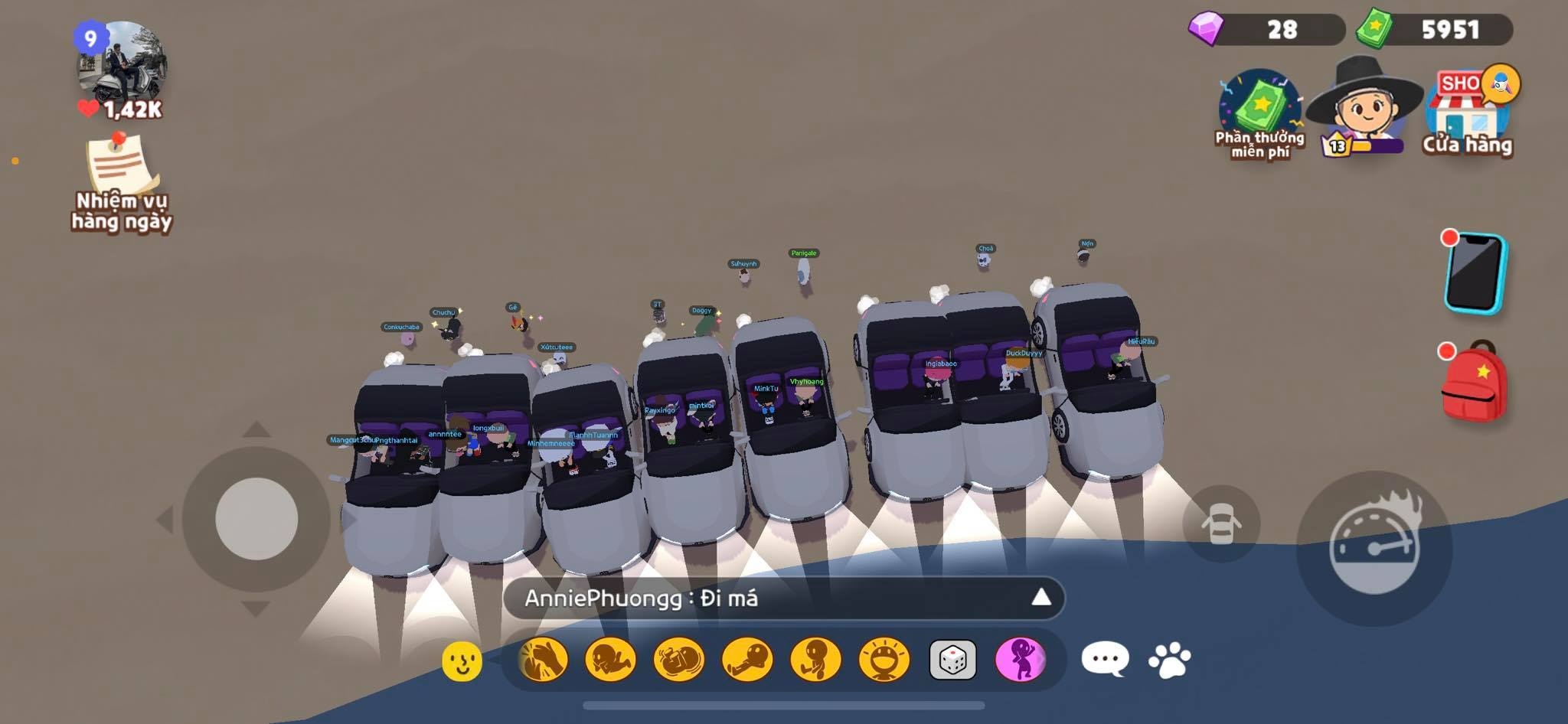 Play Together thu hut gioi tre trong dip gian cach anh 2