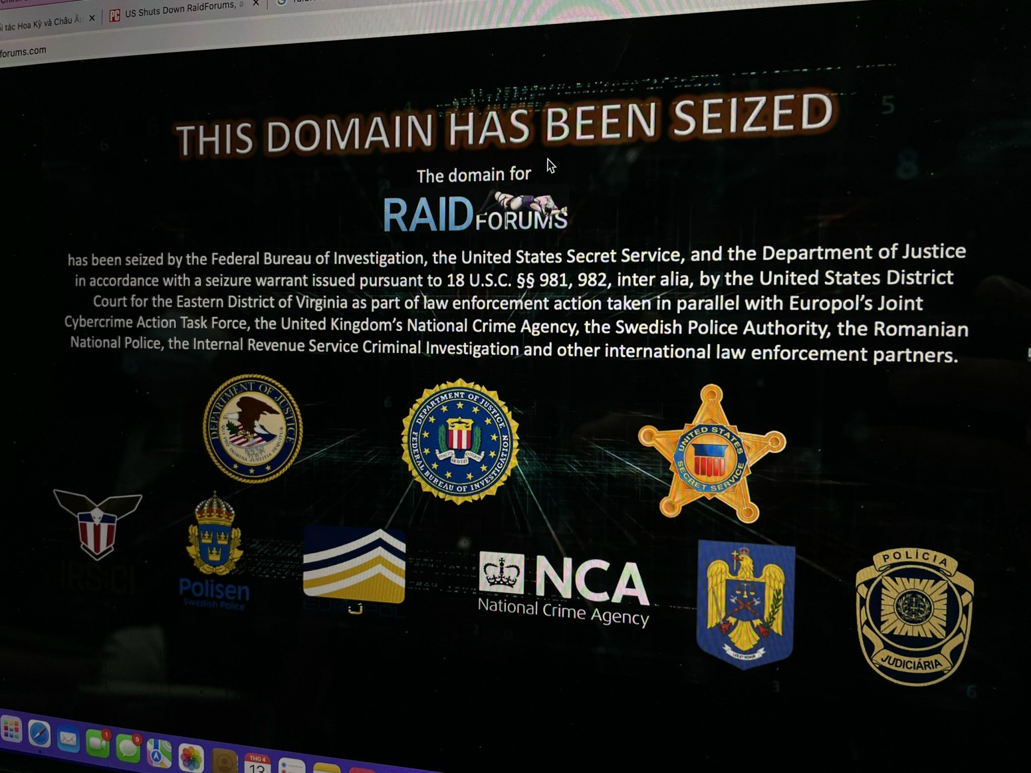 Thieu nien 15 tuoi sang lap forum tin tac lon nhat the gioi hinh anh