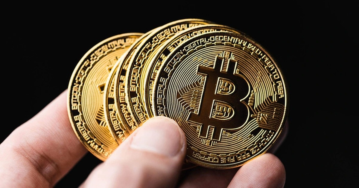 Bitcoin giam 9% trong mot phut hinh anh