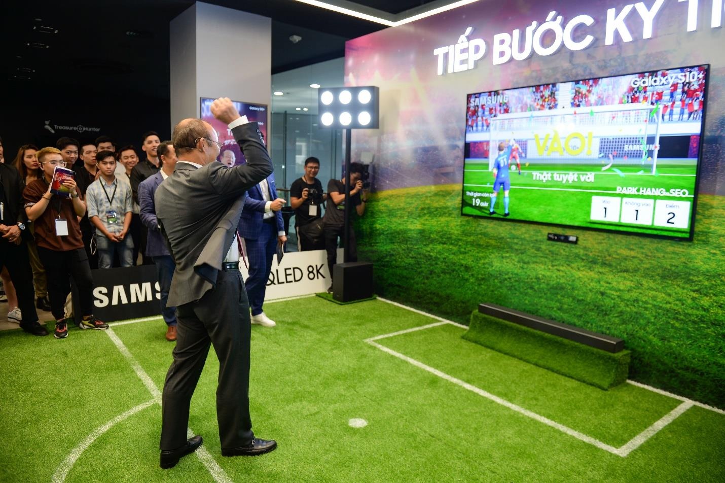 samsung,  TV QLED 8K,  Park Hang-seo anh 11