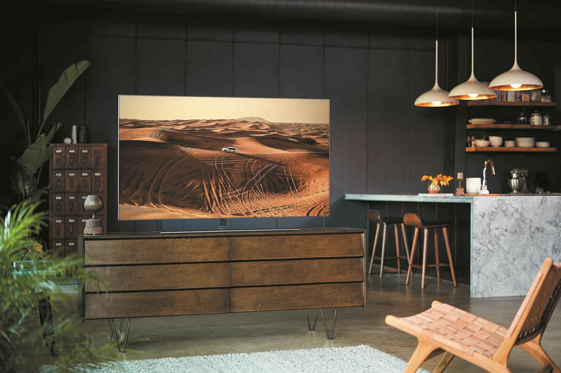 Video - Day la ly do Samsung tao nen TV QLED 8K lon nhat the gioi hinh anh