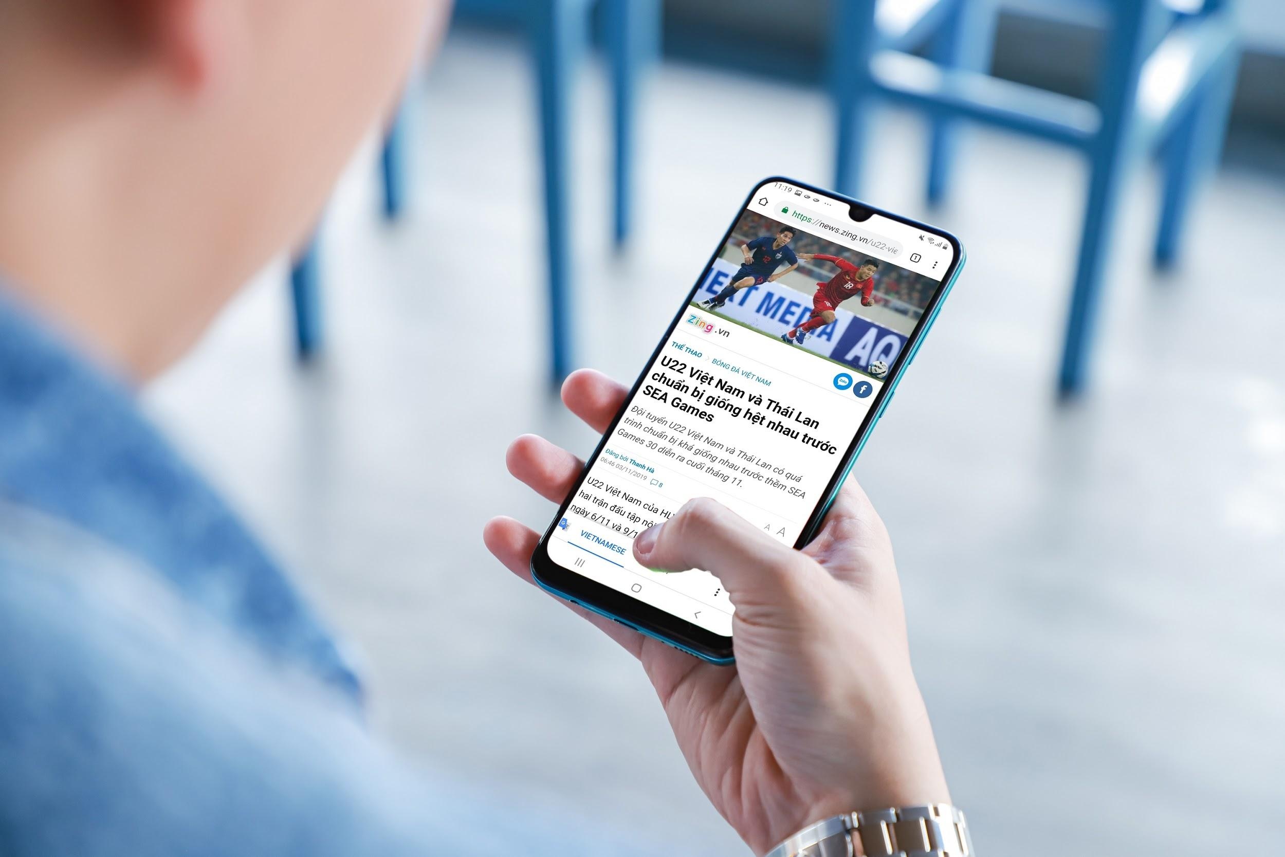 Galaxy A50s sac nhanh luot web 3 gio anh 3