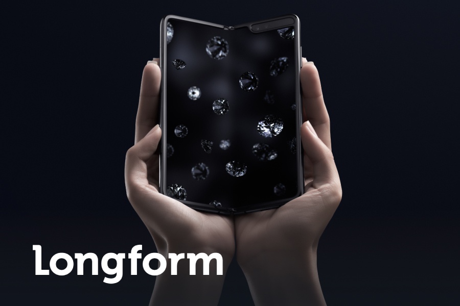 Goi Galaxy Fold la ‘kiet tac’, Samsung khai pha dong smartphone xa xi hinh anh