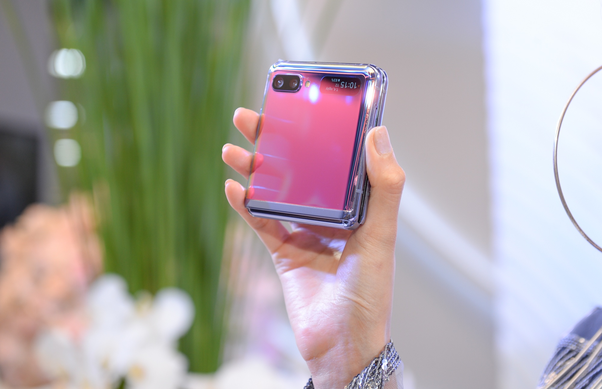 Smartphone màn hình gập Samsung ảnh 5 Smartphone man hinh gap Samsung anh 5