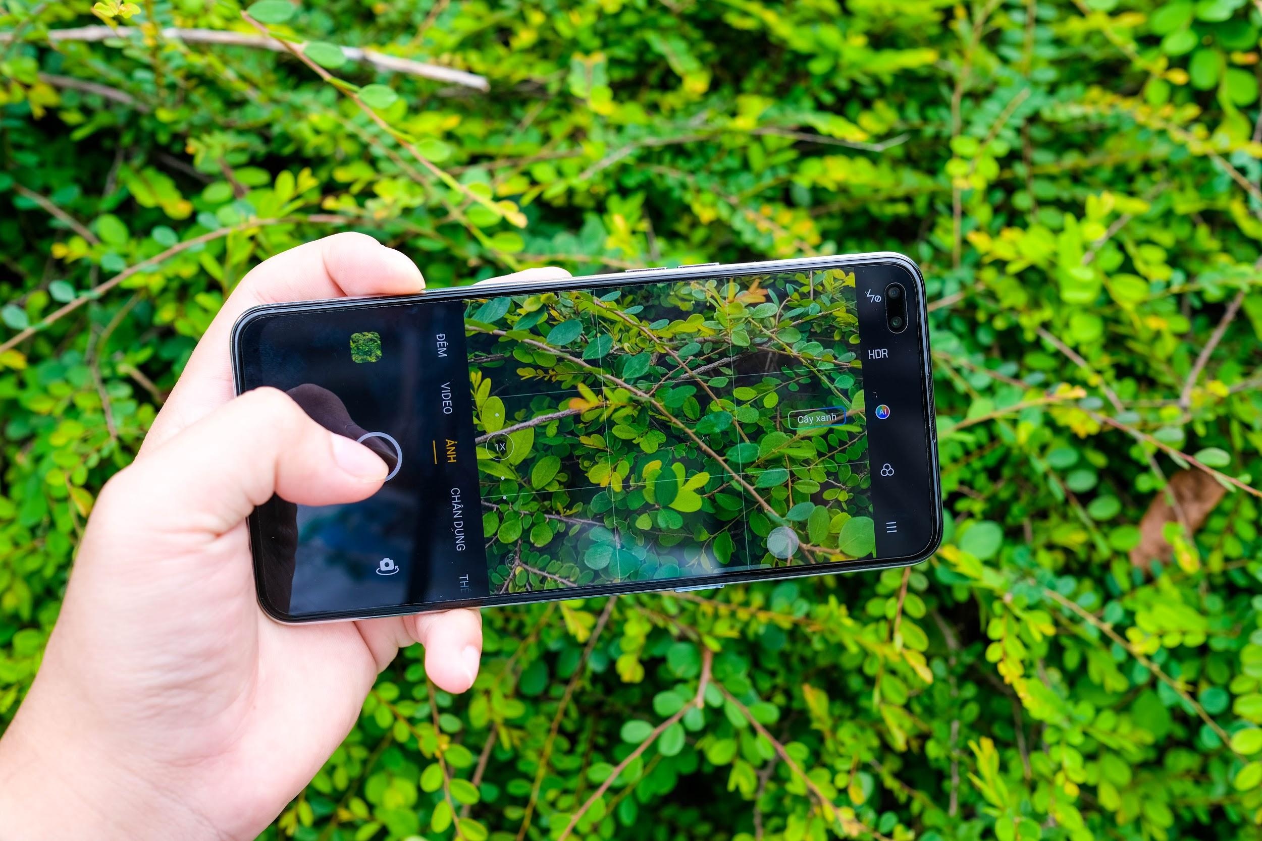 smartphone tam trung anh 9