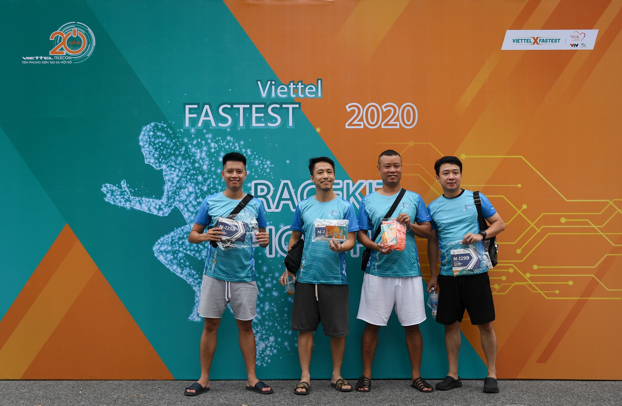 VDV nhan ao, san sang but toc tai 'Viettel Fastest 2020' hinh anh