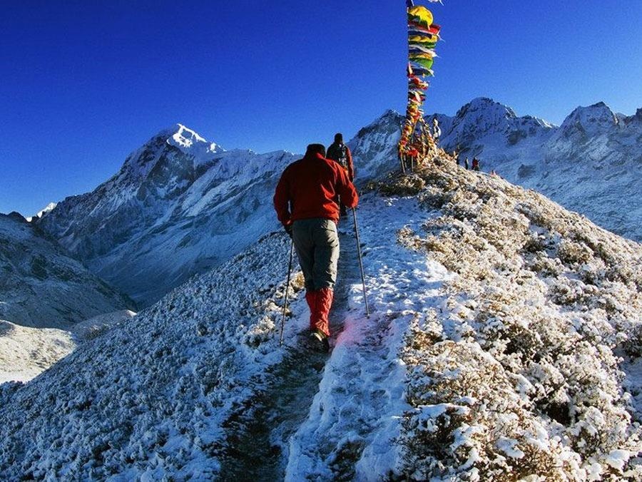 Hanh trinh chinh phuc va khoanh khac an tuong tren day Himalaya hinh anh