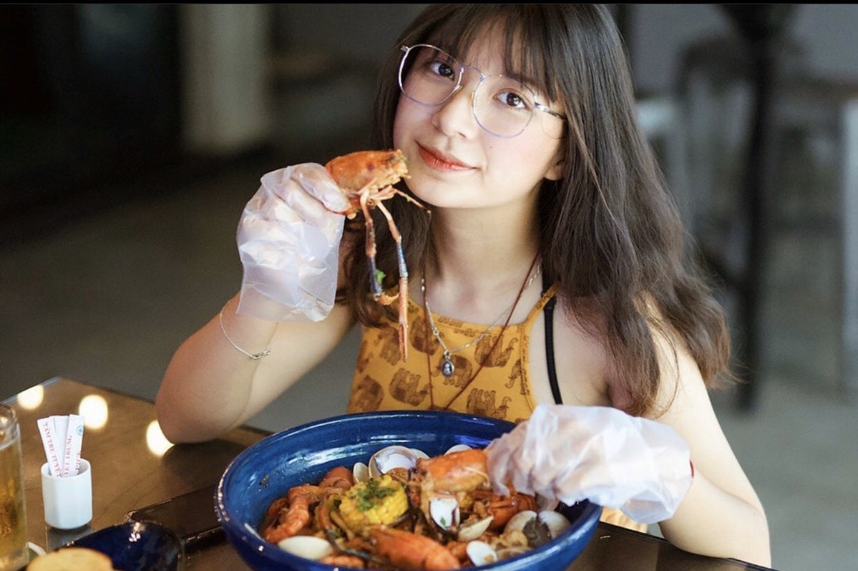 3 nha hang hai san gia duoi 1 trieu dong tai TP.HCM hinh anh