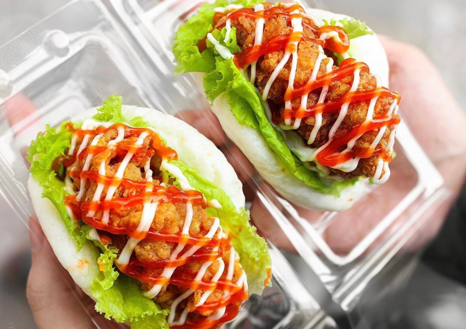 Banh bao kep ga ran va loat thuc an nhanh la vi tai TP.HCM hinh anh