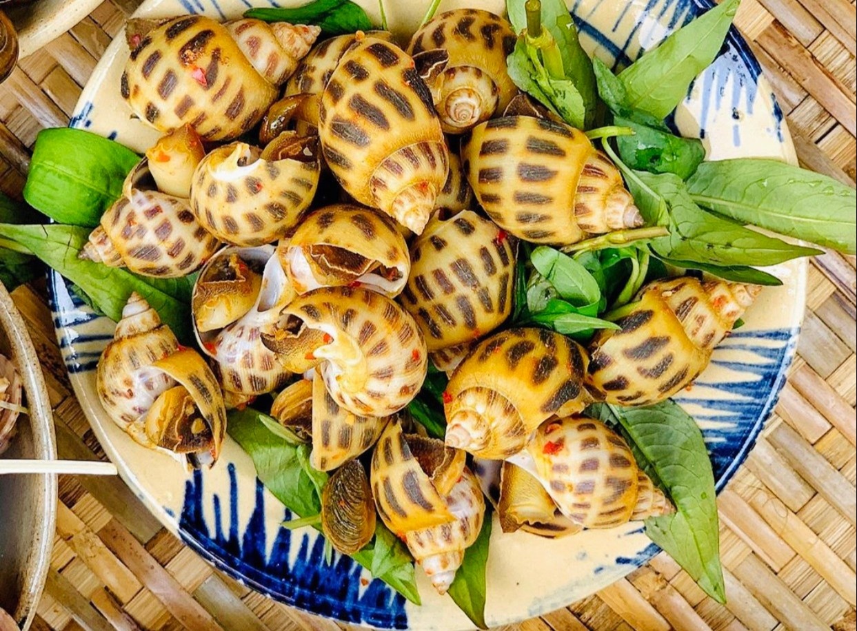 Oc huong va cac mon hai san tin do sanh an khong the bo qua hinh anh