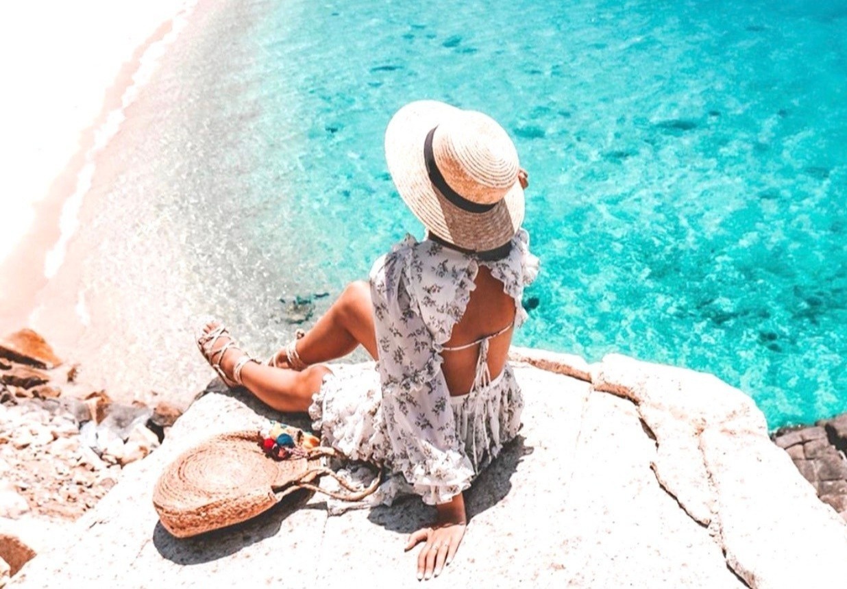 Ha Long va 3 vinh bien an tuong du khach tai Viet Nam hinh anh