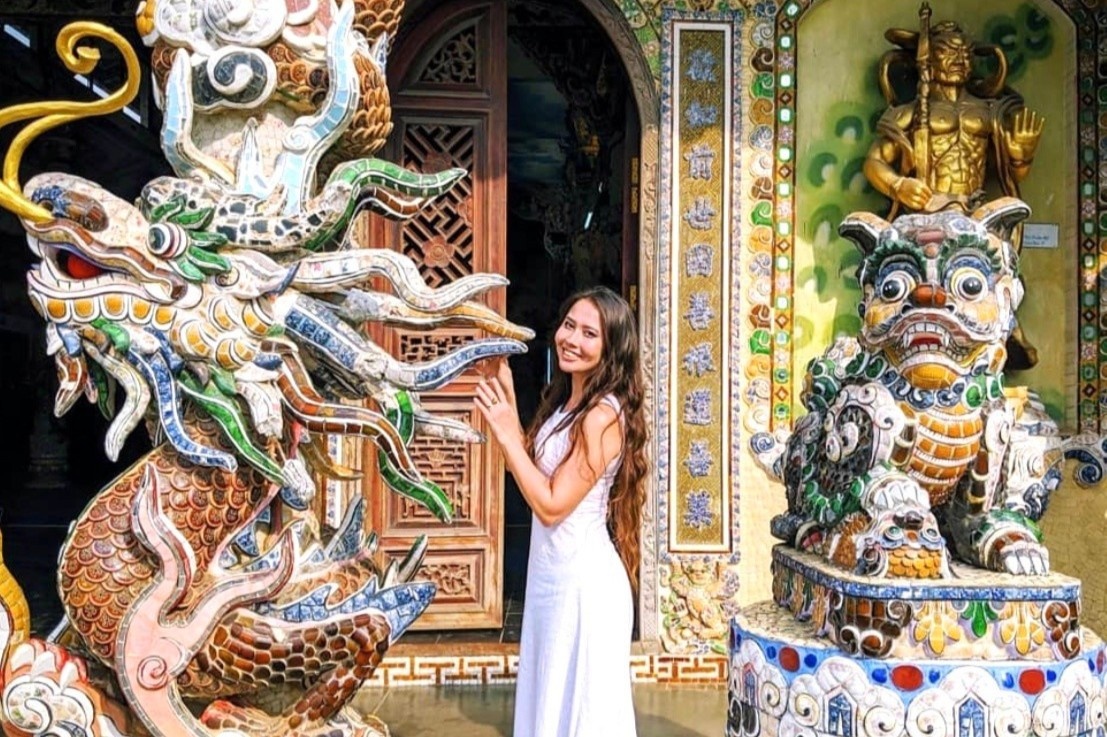 Thap chuong cao nhat Viet Nam hut khach check-in o dau? hinh anh