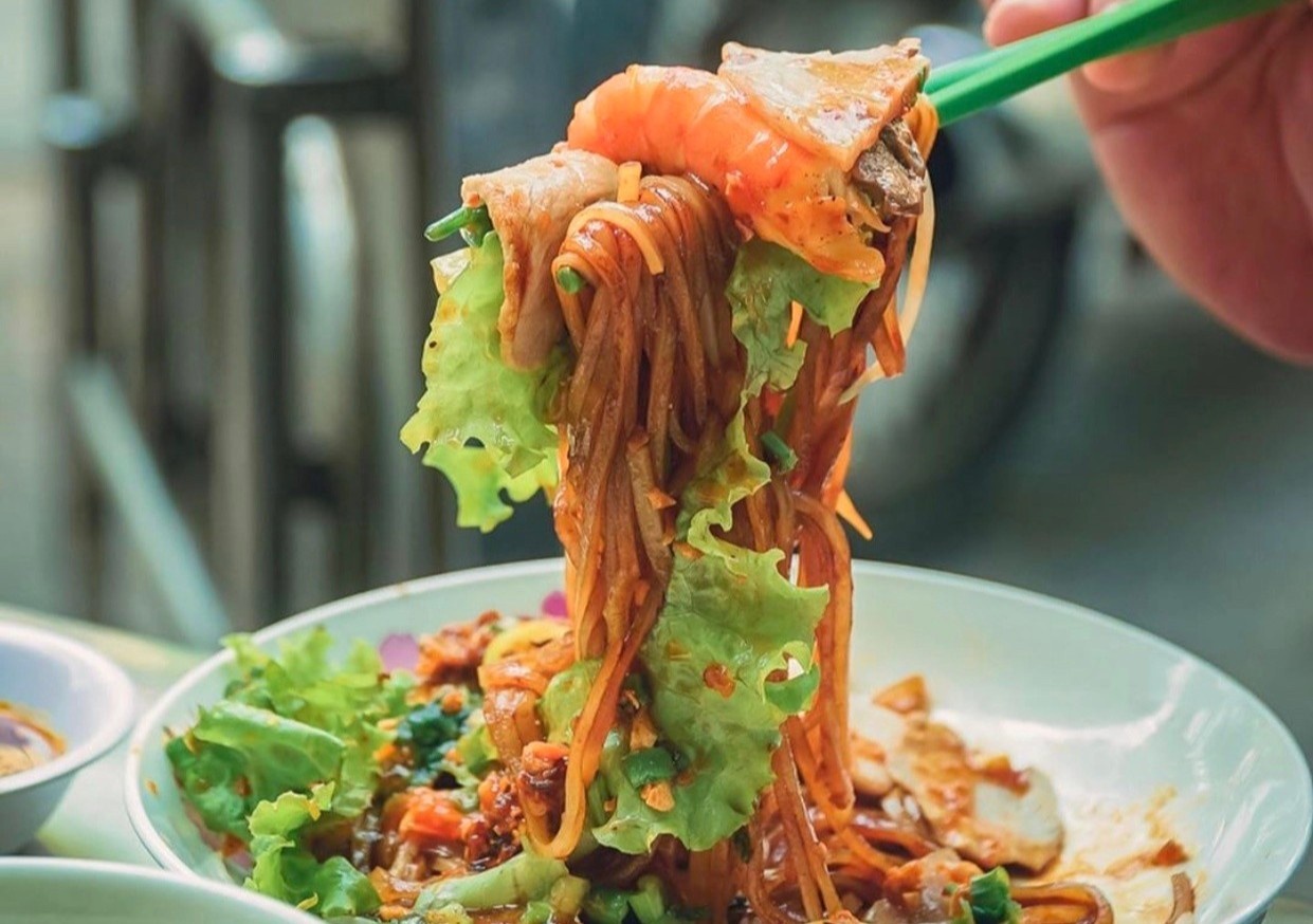 Hu tieu va 6 dac san gan voi dia danh noi tieng Viet Nam hinh anh