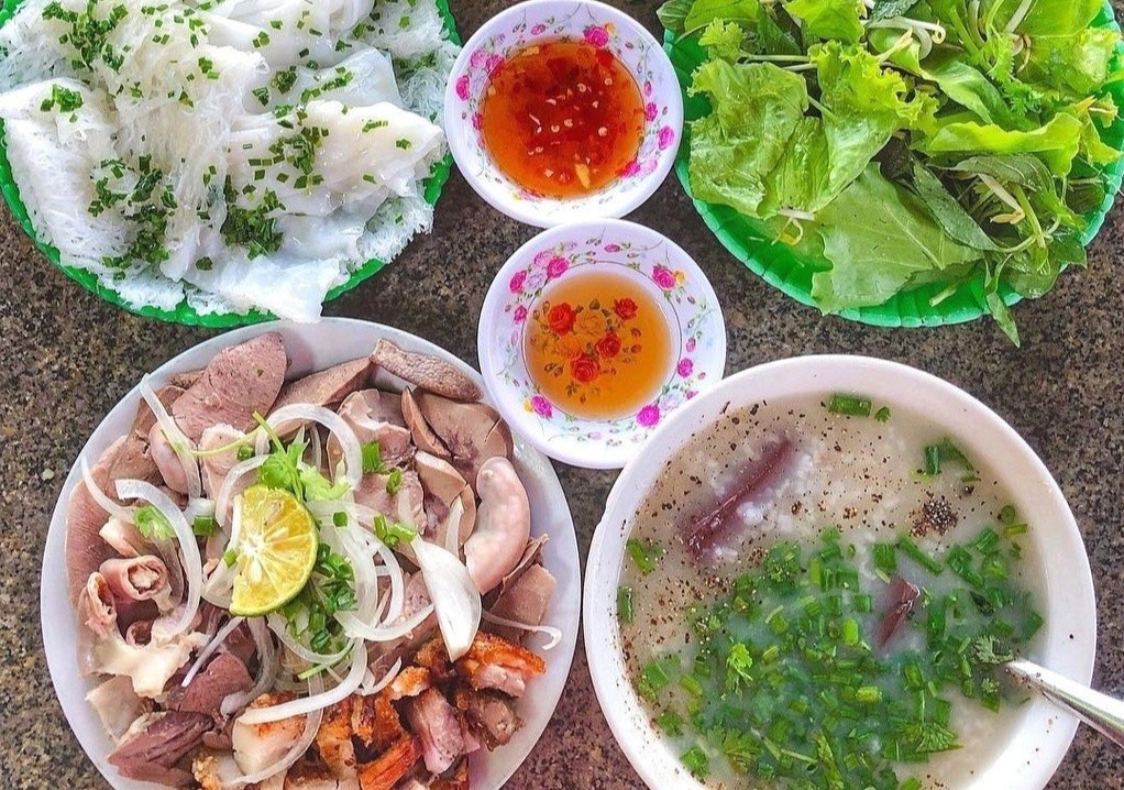 Loat mon an hut khach o cac thanh pho bien Viet Nam hinh anh