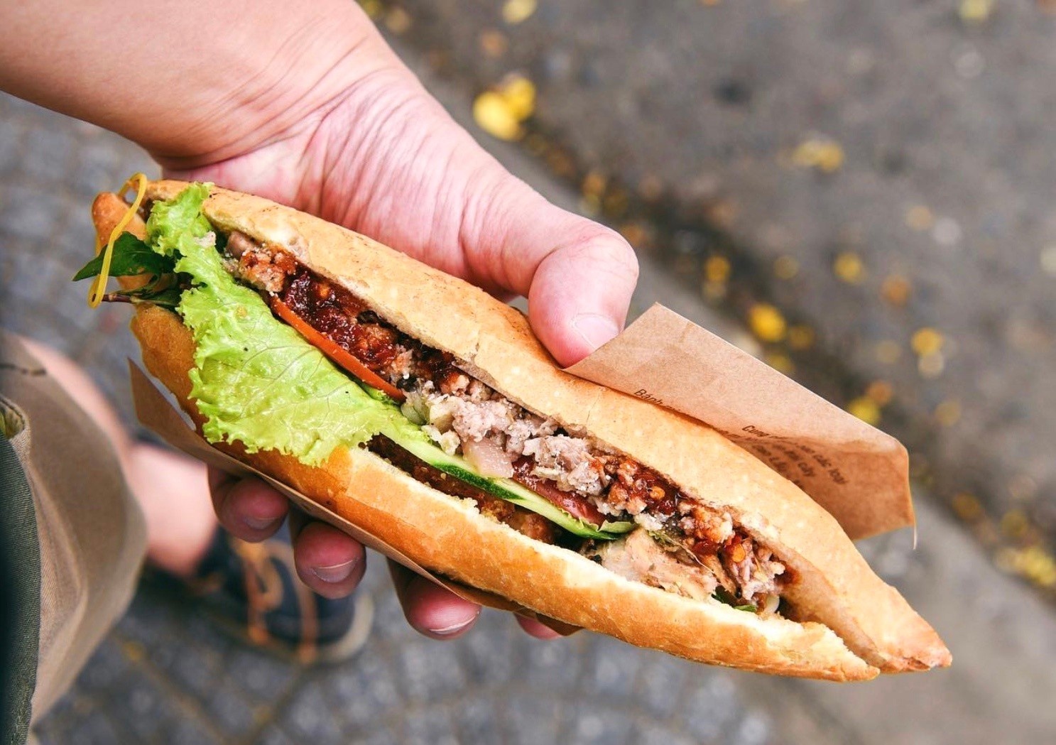 Banh mi, tam huu va mon ngon vao top chau A cua Hoi An hinh anh