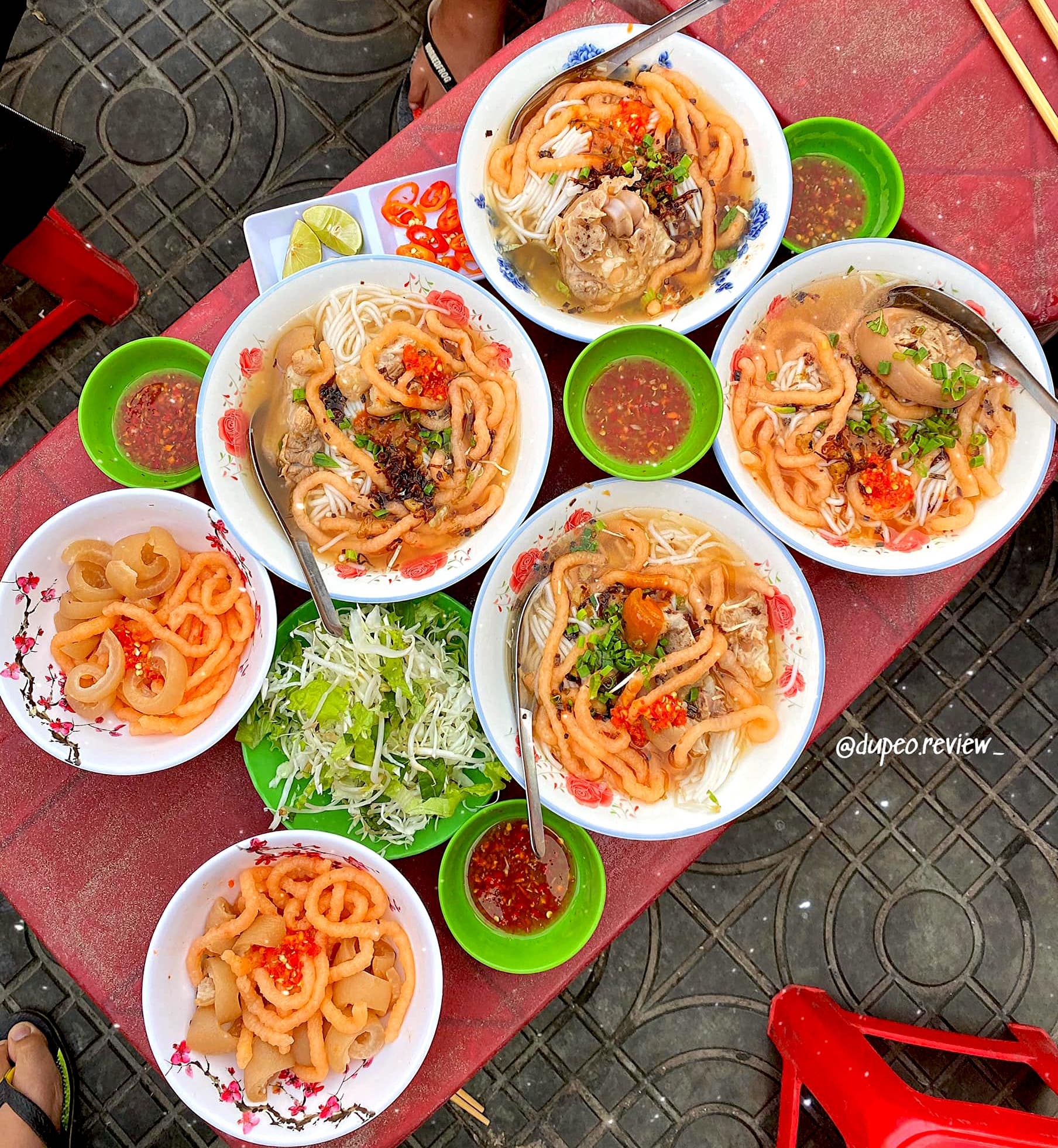 Tiệm bún ngon ở Sài Gòn ảnh 1 Tiem bun ngon o Sai Gon anh 1