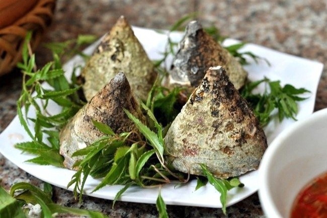 Oc vu nang va loat hai san hut tin do xe dich hinh anh