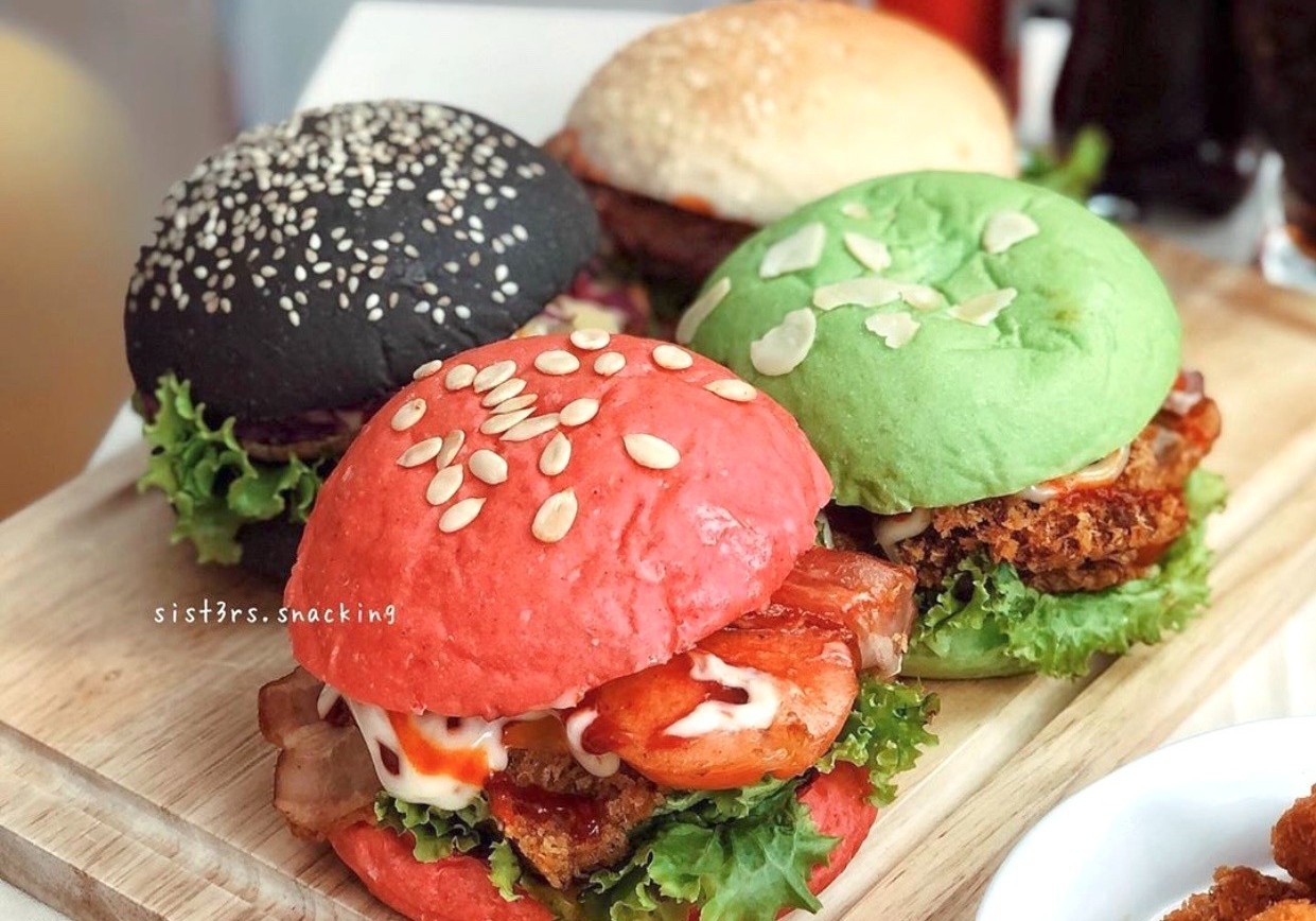 Loat mon duong pho nhieu mau sac o TP.HCM hinh anh