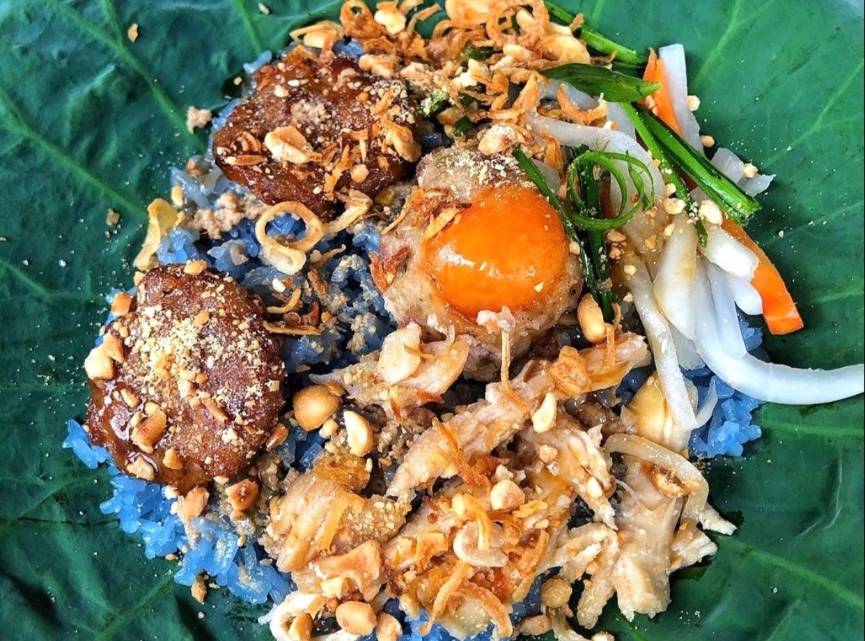 Mon xoi mau xanh duoc lam tu nguyen lieu nao? hinh anh