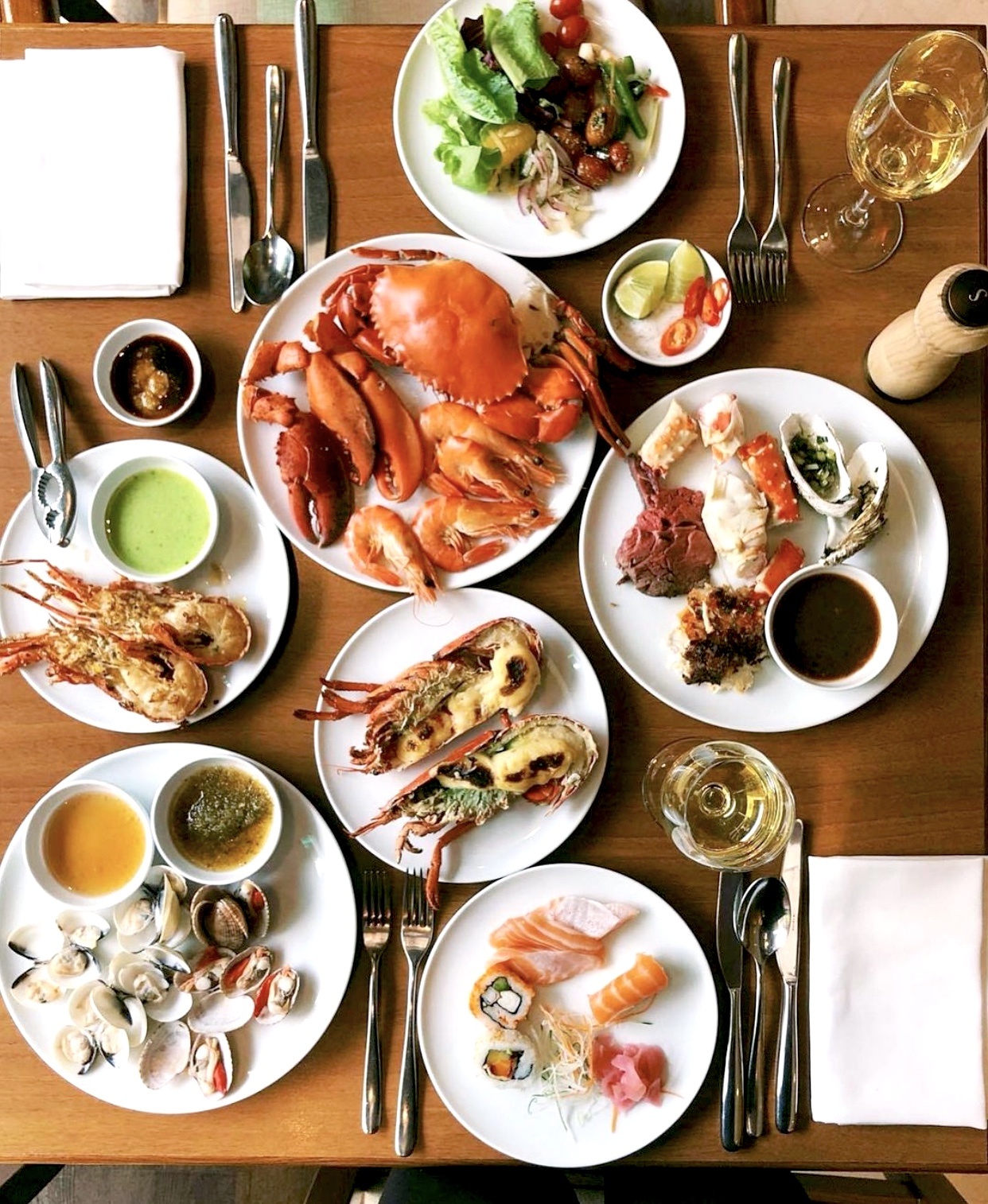 Địa điểm ăn tôm hùm ngon ở Sài Gòn ảnh 4 Dia diem an tom hum ngon o Sai Gon anh 4