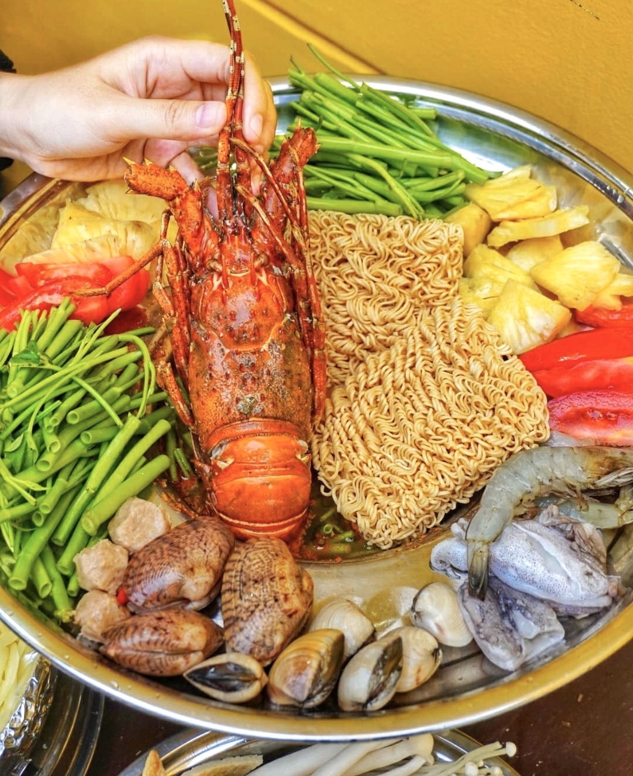 Địa điểm ăn tôm hùm ngon ở Sài Gòn ảnh 10 Dia diem an tom hum ngon o Sai Gon anh 10