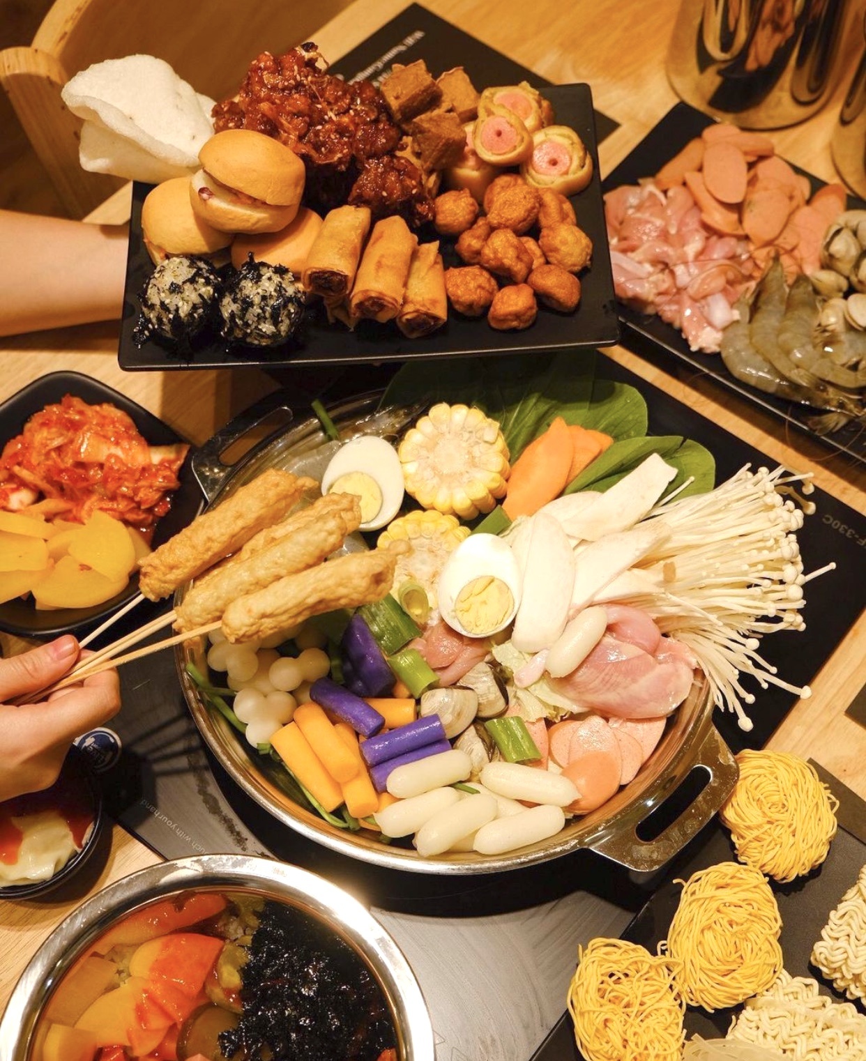 Địa điểm ăn buffet ở Sài Gòn ảnh 3 Dia diem an buffet o Sai Gon anh 3