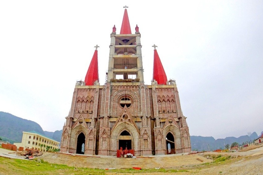 Nha tho nao cao nhat Viet Nam? hinh anh