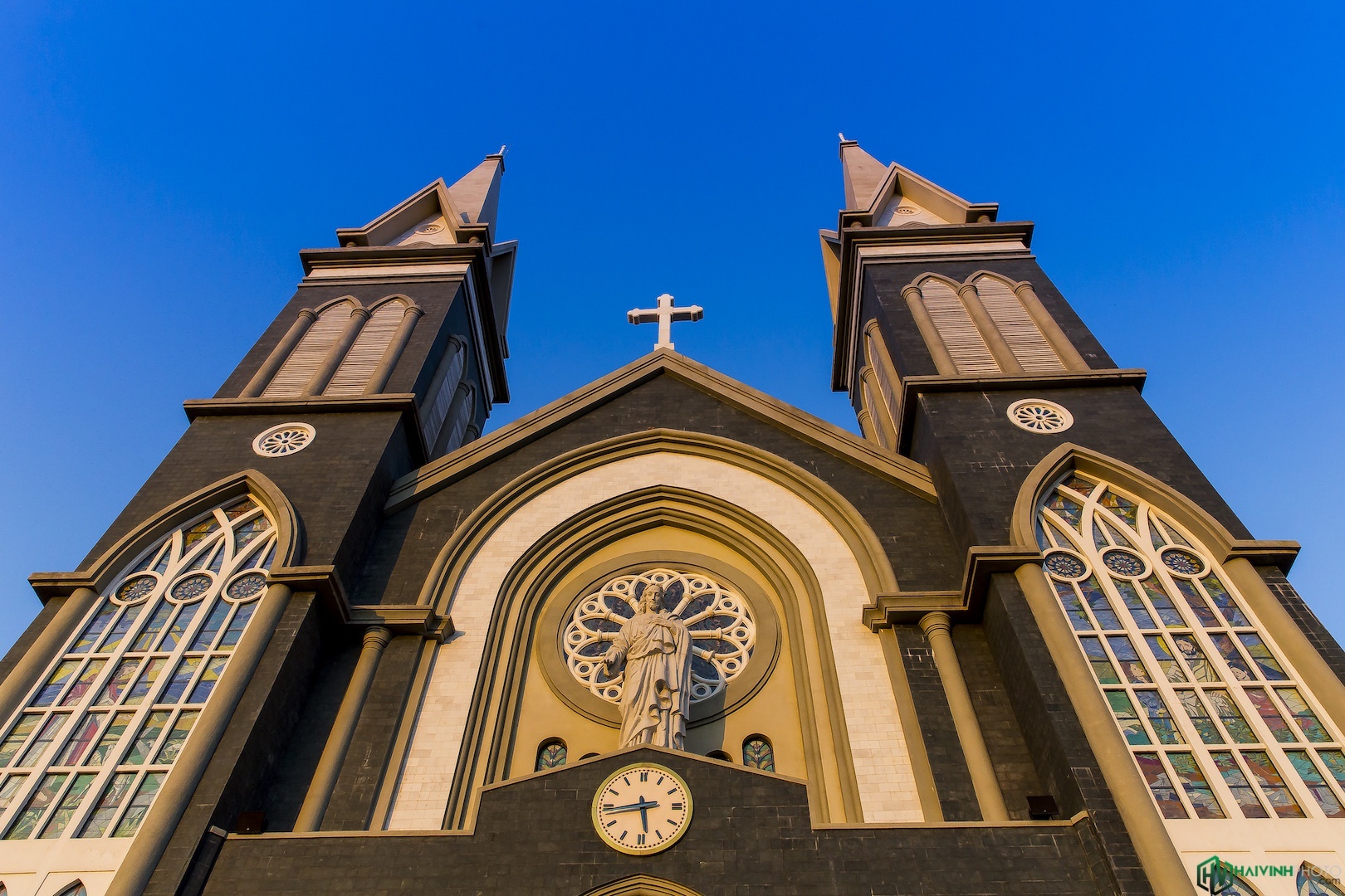 Nhung nha tho noi tieng Viet Nam anh 7