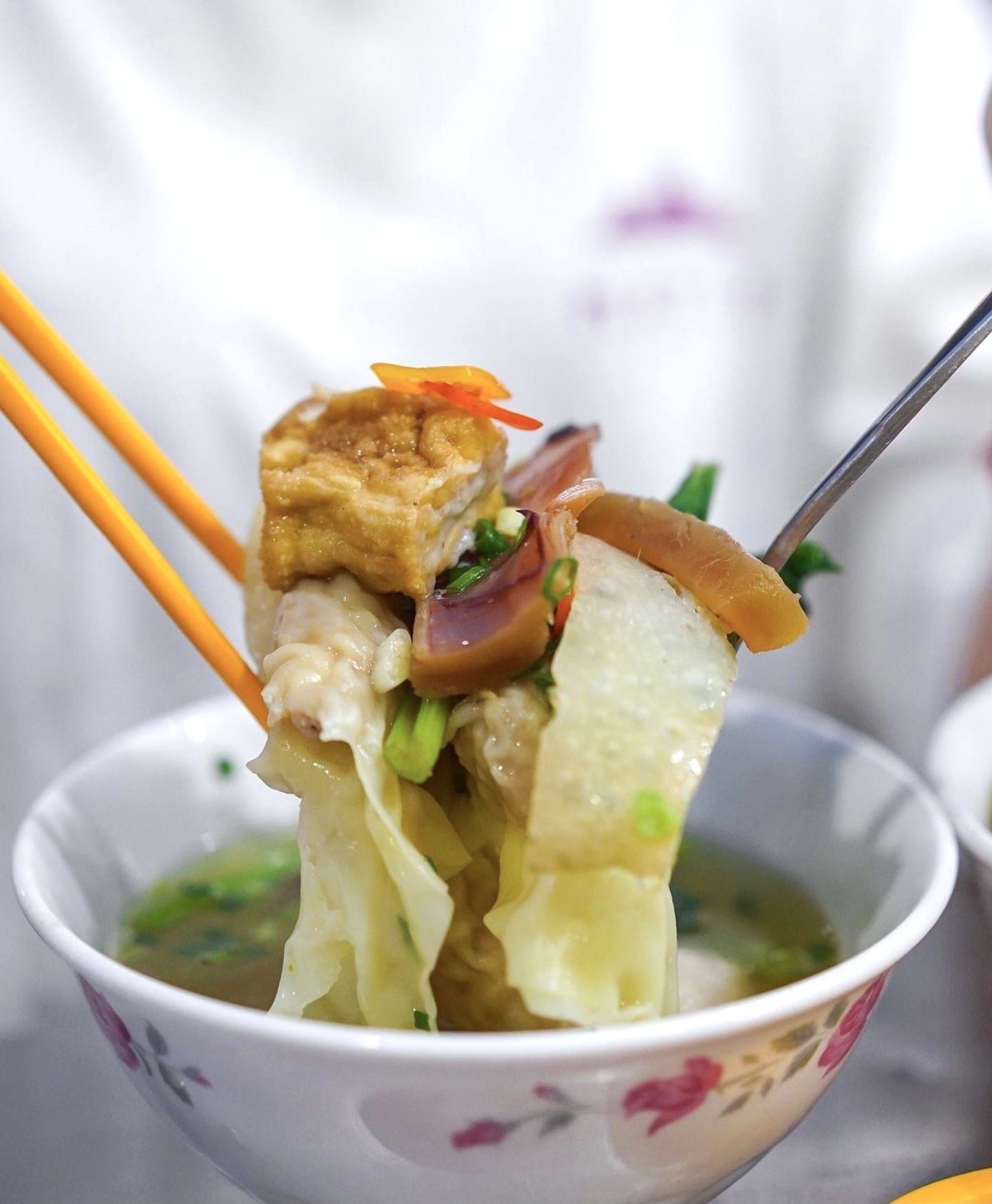 Quan an cho bua toi o Sai Gon anh 8