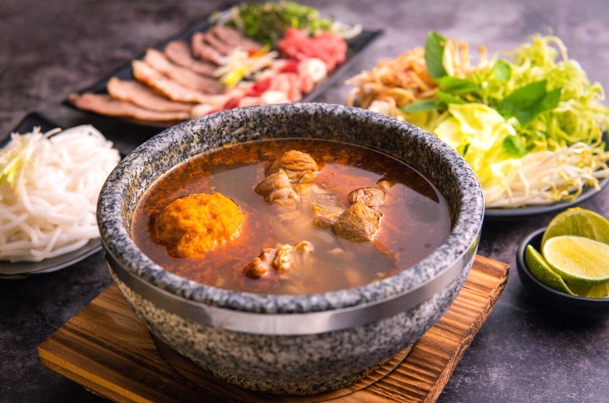 Bua sang am bung cho ngay tro lanh o TP.HCM hinh anh