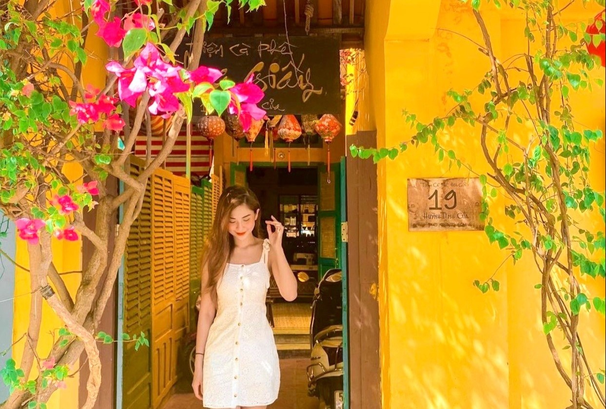 Mua hoa nao no ro vao thang 3 o TP.HCM? hinh anh