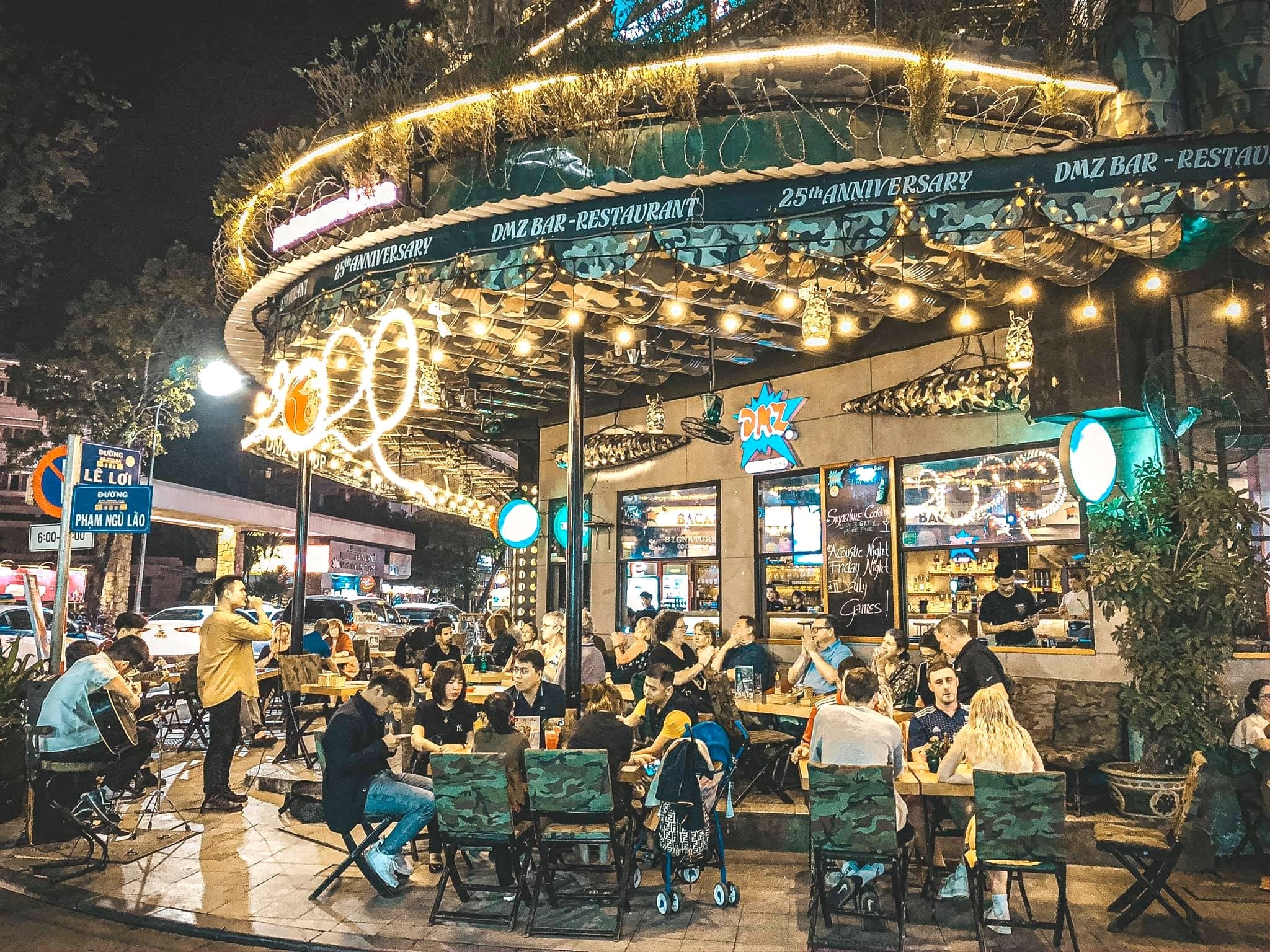 Pho dem o Viet Nam anh 4