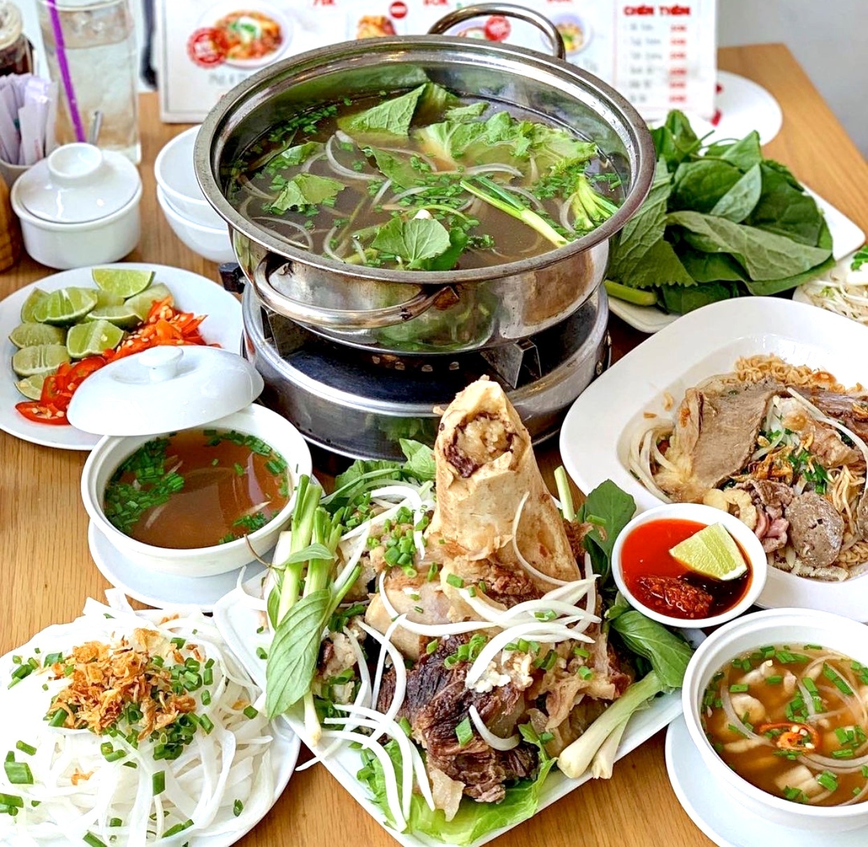 Quan lau ngon o Sai Gon anh 3