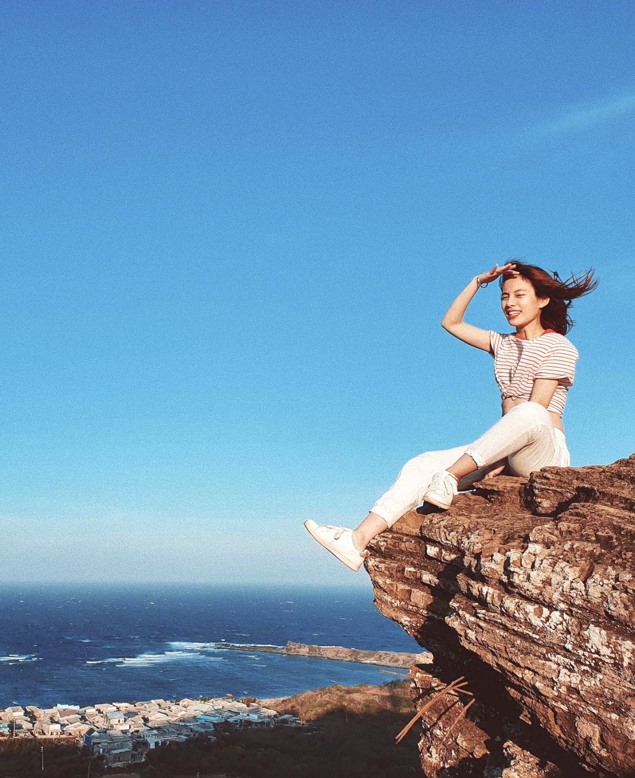 Nhung dinh nui noi tieng Viet Nam anh 6