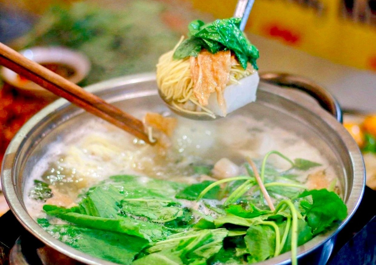 Cac hang an dem hap dan giua Sai thanh hinh anh