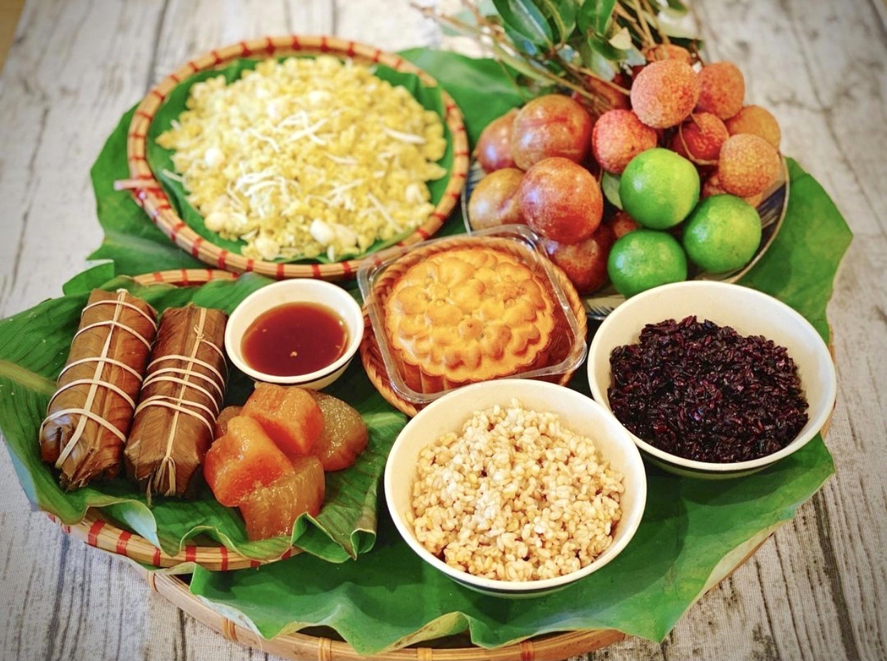 Mon an trong Tet Doan Ngo anh 1