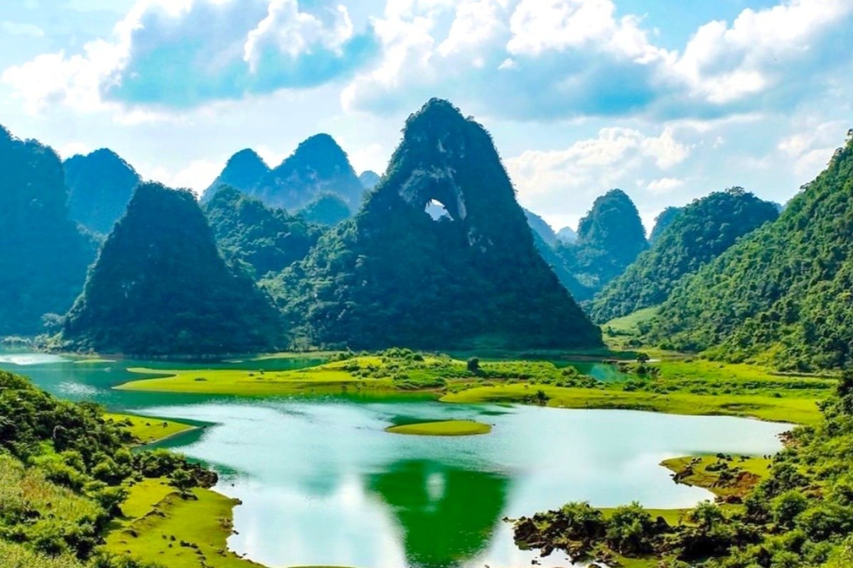 Noi nao o Viet Nam co nui Mat Than? hinh anh