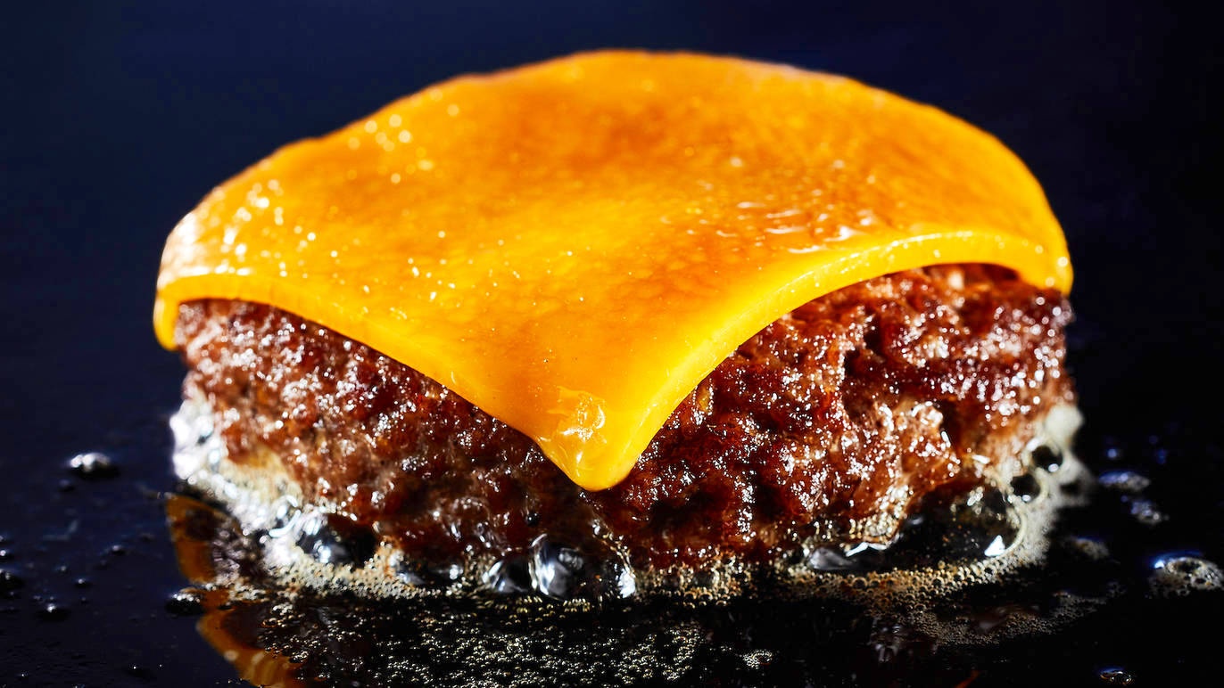 Cách làm hamburger ngon ảnh 7 Cach lam hamburger ngon anh 7