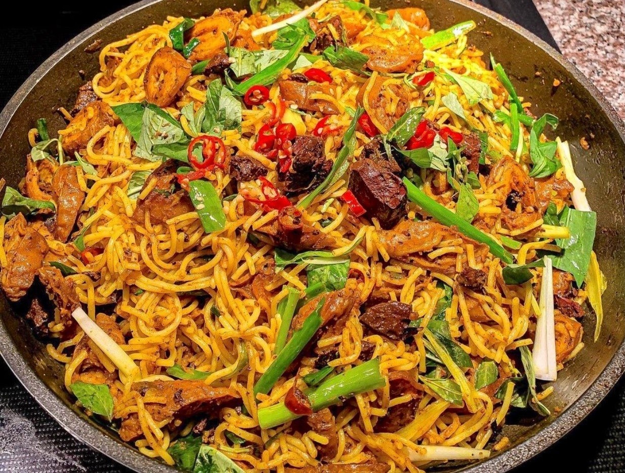 Mon bun tri ho va loat dac san Viet bo duong hinh anh