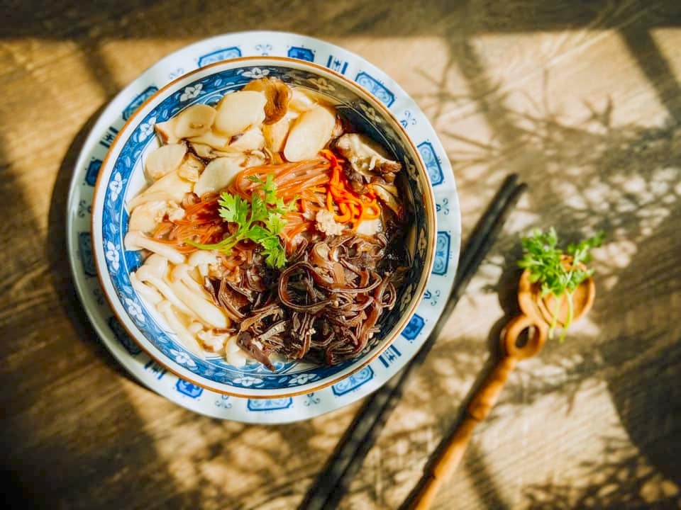 Thuc don bua sang anh 3