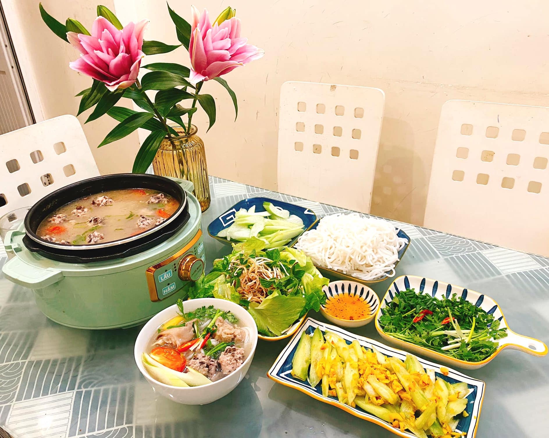 Thuc don bua toi anh 13