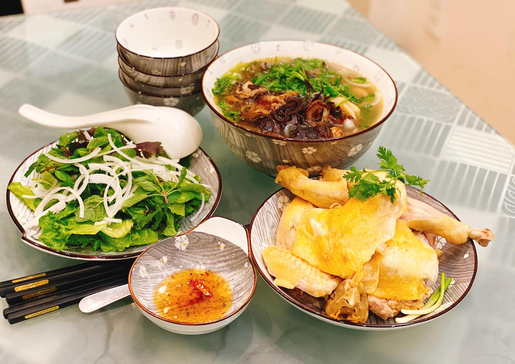 Thuc don bua toi anh 8