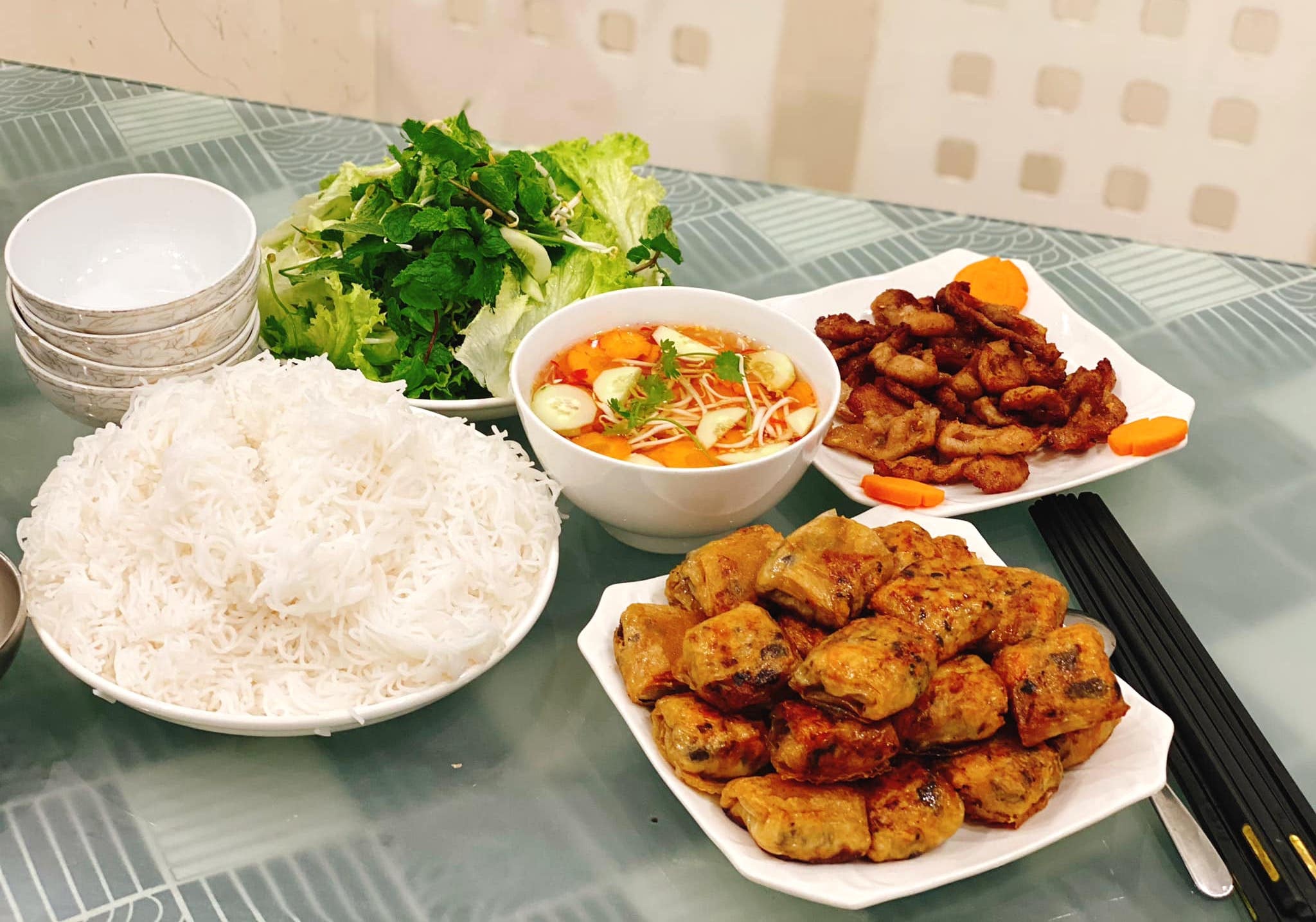 Thuc don bua toi anh 14