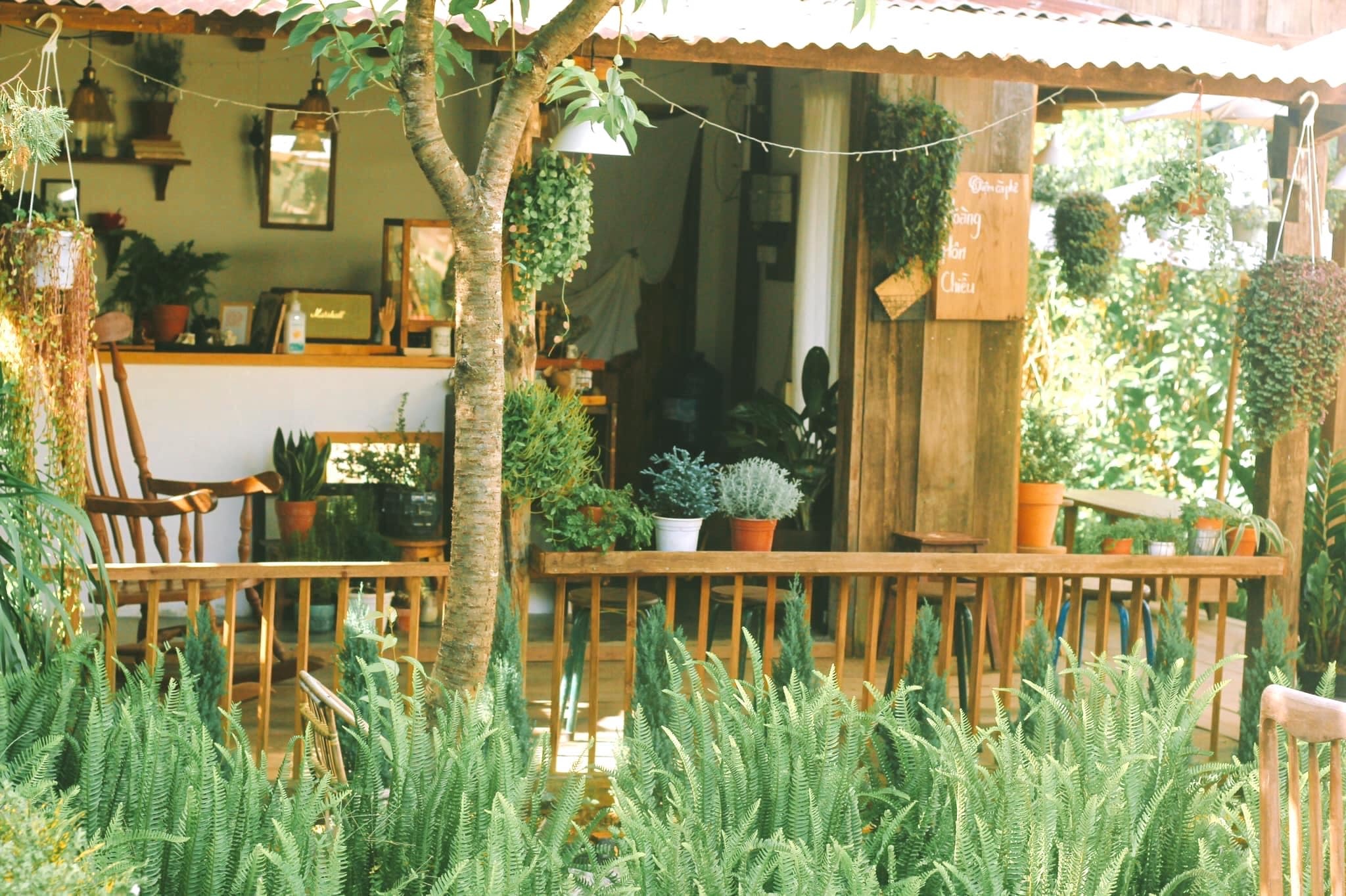 Quan ca phe song ao tai Da Lat anh 5