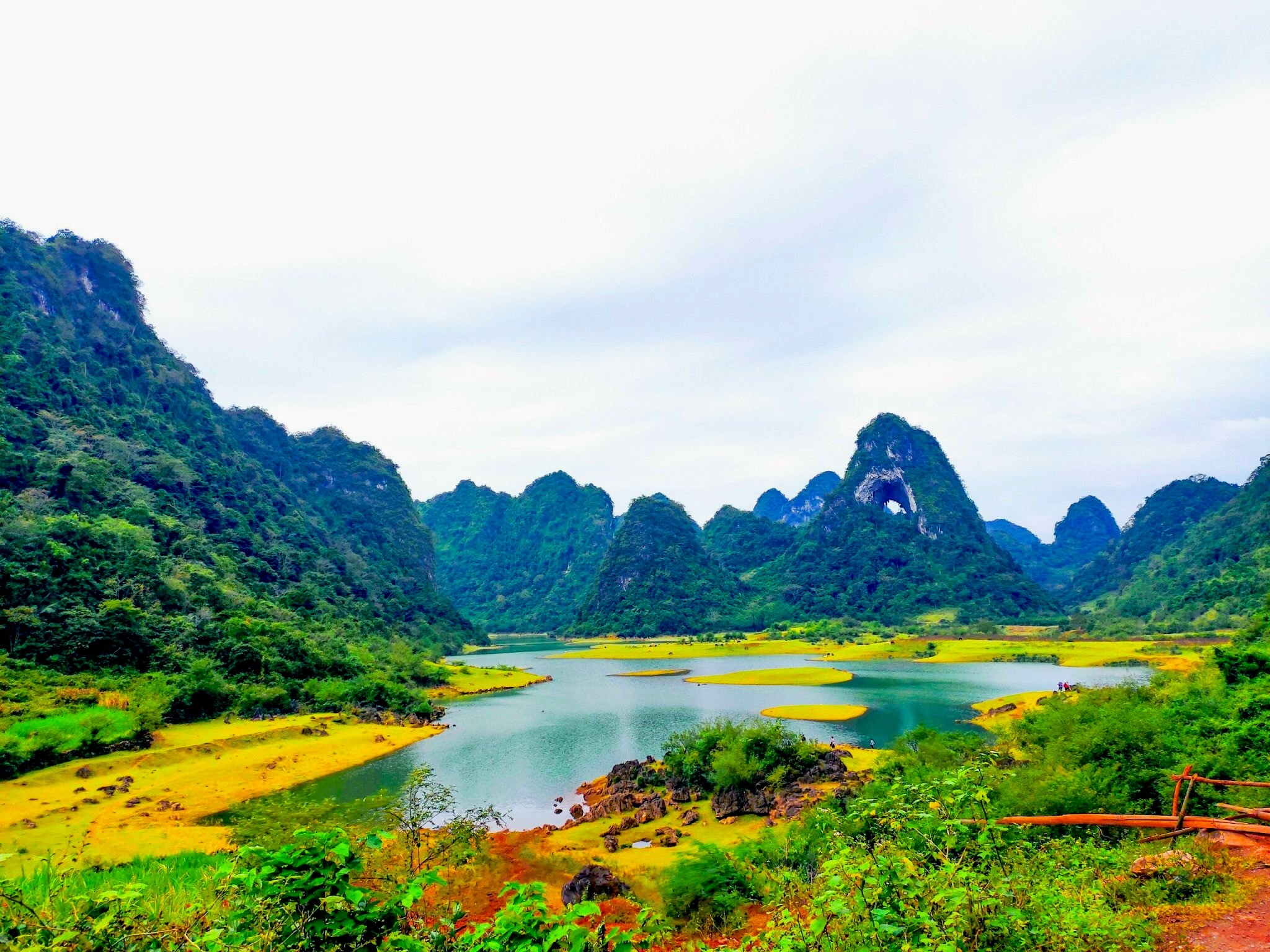 Kham pha Cao Bang 3 ngay 2 dem voi 2 trieu dong hinh anh