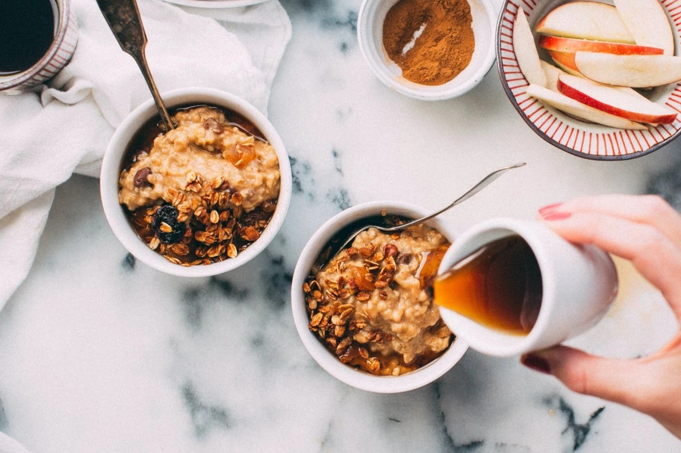 Lam viec tai cac quan ca phe yen tinh o Thao Dien hinh anh